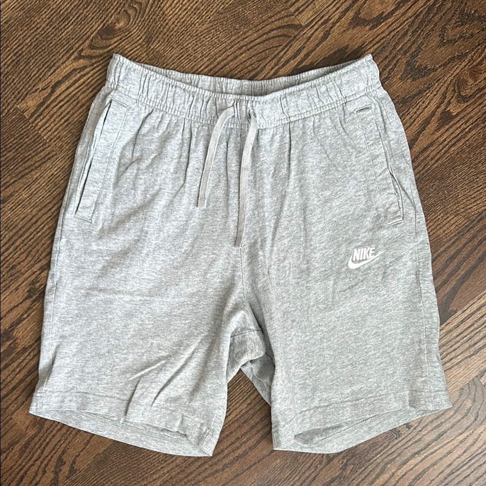 Nike Men's Gray Shorts